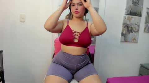 Snapshot of alahia_am chatting on 8, 2, 2025 alahia_am online show from 8, 2, 2025