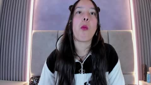 Snapshot of alaia_aura chatting on 2, 7, 2026 Alaia online show from 2, 7, 2026