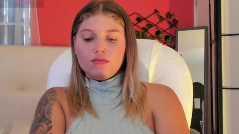 Snapshot of alaia_greyy chatting on 26, 5, 2026 Alaia online show from 26, 5, 2026