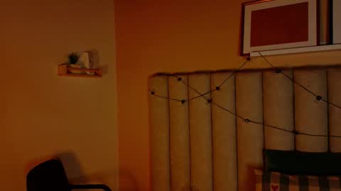  Alaia  online show from 4, 12, 2025