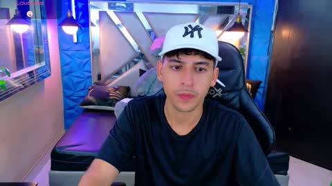 Snapshot of alan_del_reyx chatting on 11, 9, 2025 ALAN DEL REY online show from 11, 9, 2025