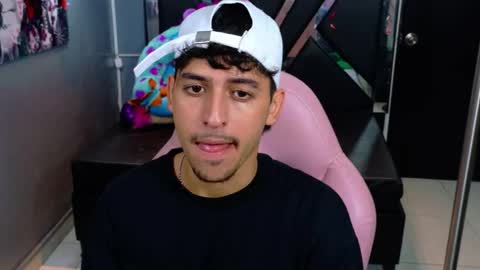 Snapshot of alan_del_reyx chatting on 22, 9, 2025 ALAN DEL REY online show from 22, 9, 2025