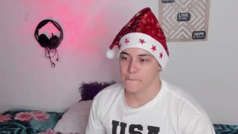 Alan Hadid online show from 8, 12, 2024