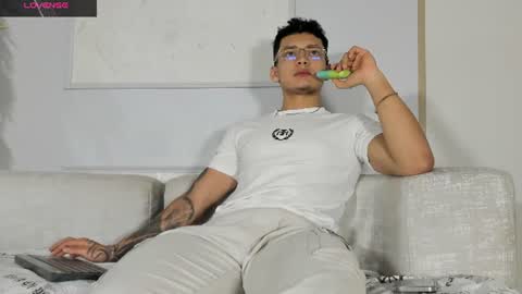 alan_salazar online show from 18, 6, 2026