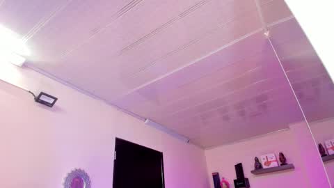 Maeve  online show from 24, 2, 2025