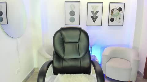 alana  online show from 25, 2, 2026