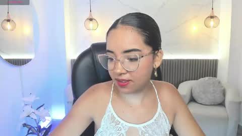 Snapshot of alana_martiins chatting on 7, 6, 2026 alana online show from 7, 6, 2026