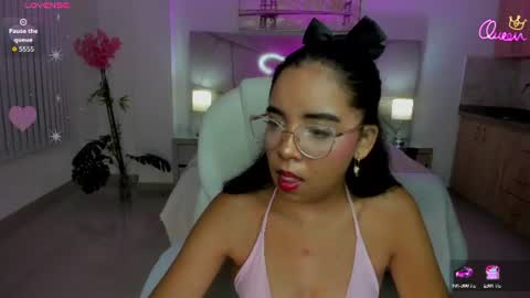 Snapshot of alana_martiins chatting on 13, 6, 2026 alana online show from 13, 6, 2026