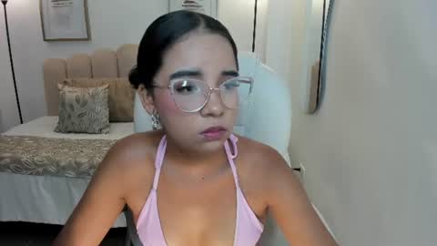 Snapshot of alana_martiins chatting on 21, 6, 2026 alana online show from 21, 6, 2026