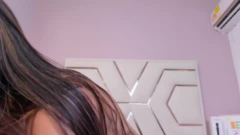 Snapshot of alanarousse_ chatting on 22, 5, 2026 alanarousse_ online show from 22, 5, 2026