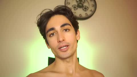 idenavarre online show from 26, 12, 2024