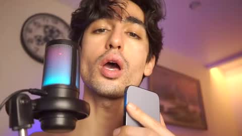 idenavarre online show from 10, 1, 2025