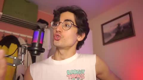 idenavarre online show from 24, 1, 2025