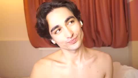 idenavarre online show from 23, 2, 2025