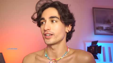 idenavarre online show from 5, 3, 2025