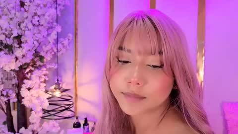     online show from 21, 10, 2025