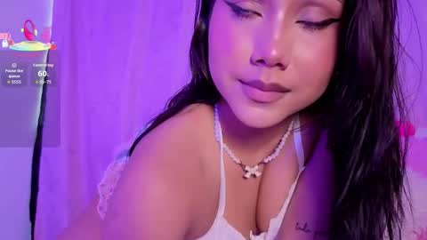 Snapshot of alanizrose chatting on 14, 11, 2025 Alaniz online show from 14, 11, 2025