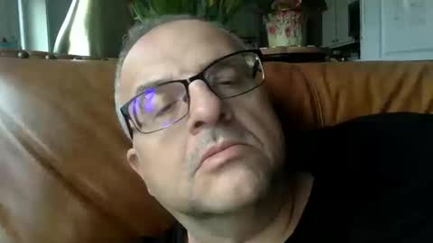 alankrieski1174 online show from 12, 10, 2025