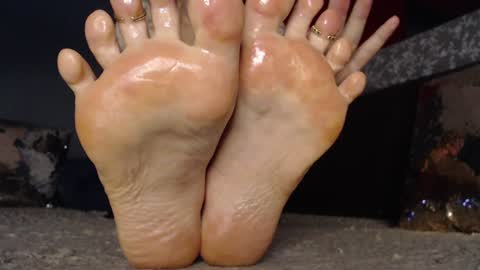 Alanna online show from 4, 1, 2025