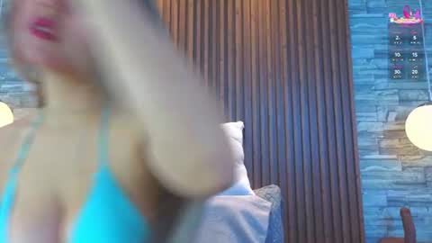 Snapshot of alannavidal chatting on 25, 6, 2026 alannavidal online show from 25, 6, 2026