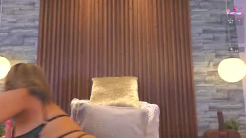 Snapshot of alannavidal chatting on 5, 8, 2026 alannavidal online show from 5, 8, 2026