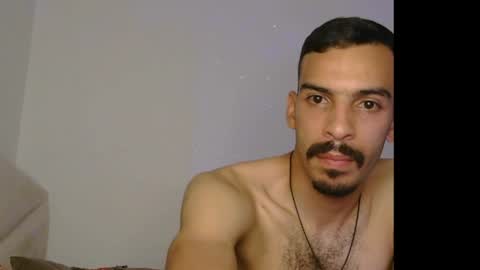 Snapshot of alaouirim25 chatting on 31, 5, 2026 AllylicArabis online show from 31, 5, 2026