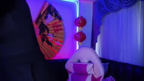 albaandthayron online show from 9, 9, 2025