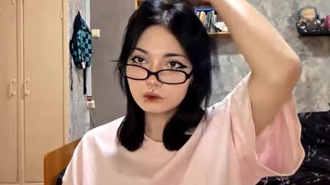 Im Katrina online show from 12, 11, 2025