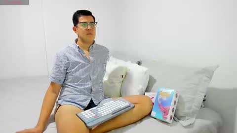 Alejandro Thamer online show from 2, 12, 2025