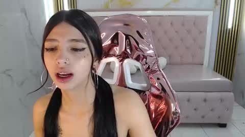 Snapshot of alehp_rose_s chatting on 11, 11, 2025 Ale online show from 11, 11, 2025