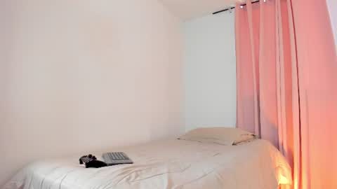 Snapshot of aleja_arango chatting on 21, 6, 2026 Alejandra Arango online show from 21, 6, 2026