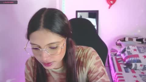 Aleja Harker  online show from 25, 2, 2025