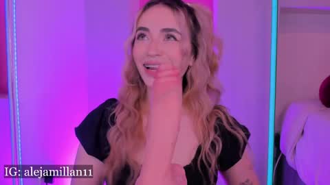 Snapshot of alejamillan1 chatting on 22, 4, 2026 night GTM -5 online show from 22, 4, 2026