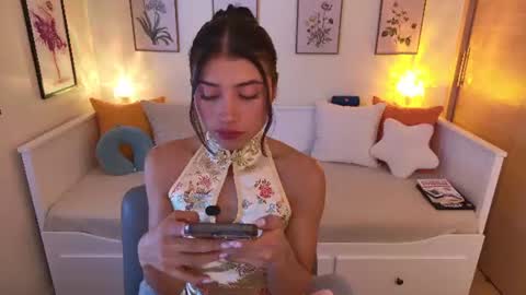 Alejandhra online show from 11, 7, 2026