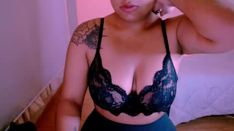 Alejandra  online show from 12, 5, 2026