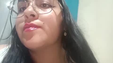 Snapshot of alejandraa_33 chatting on 3, 6, 2026 Alejandra online show from 3, 6, 2026