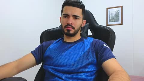 alejandroo_7 online show from 17, 1, 2025