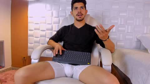 Alejo  online show from 8, 2, 2025