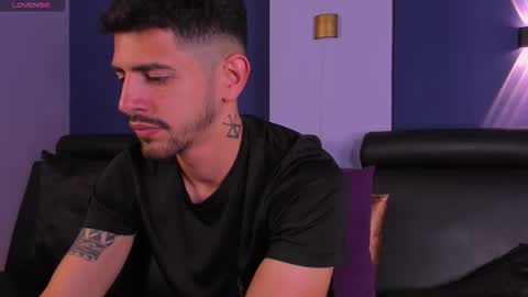 Alejo  online show from 1, 10, 2025