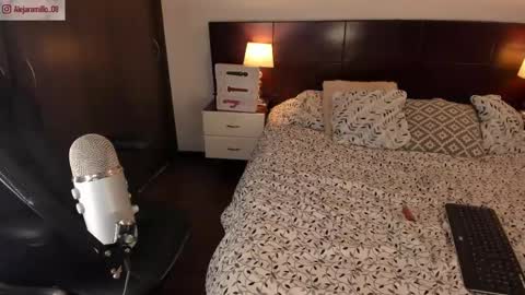 Snapshot of alejaramillo_ chatting on 10, 2, 2025 Alejandra online show from 10, 2, 2025