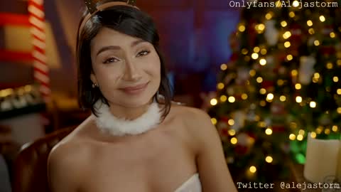 Alejandra online show from 9, 12, 2024