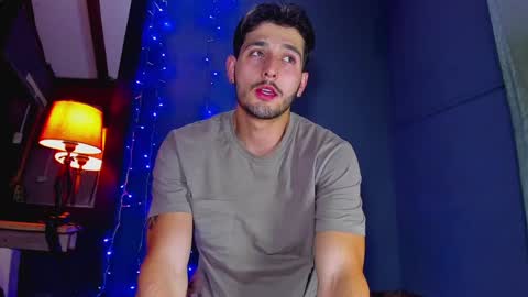 alejo_323__ online show from 19, 1, 2025