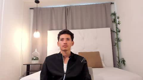 Snapshot of alejo_exotic chatting on 17, 7, 2026 alejo_exotic online show from 17, 7, 2026