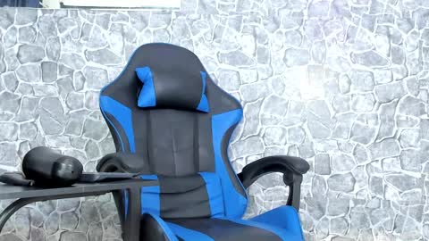 alejo peverell online show from 6, 4, 2026