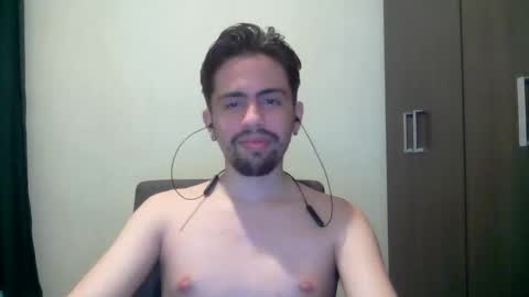 Snapshot of alejo_shy chatting on 10, 12, 2024 alejo_shy online show from 10, 12, 2024