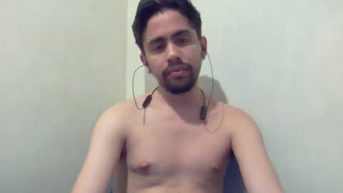 Snapshot of alejo_shy chatting on 19, 12, 2024 alejo_shy online show from 19, 12, 2024