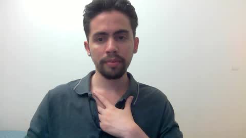 Snapshot of alejo_shy chatting on 6, 1, 2025 alejo_shy online show from 6, 1, 2025