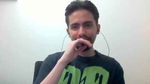 Snapshot of alejo_shy chatting on 10, 1, 2025 alejo_shy online show from 10, 1, 2025