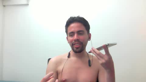 Snapshot of alejo_shy chatting on 11, 1, 2025 alejo_shy online show from 11, 1, 2025