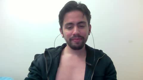Snapshot of alejo_shy chatting on 17, 2, 2025 alejo_shy online show from 17, 2, 2025